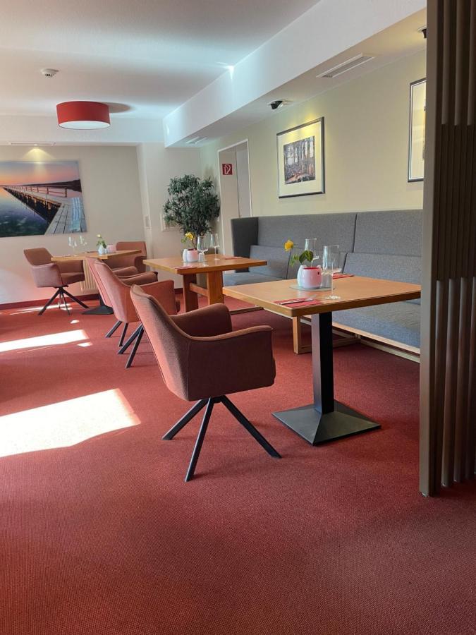 Landhotel Broda Neubrandenburg Buitenkant foto